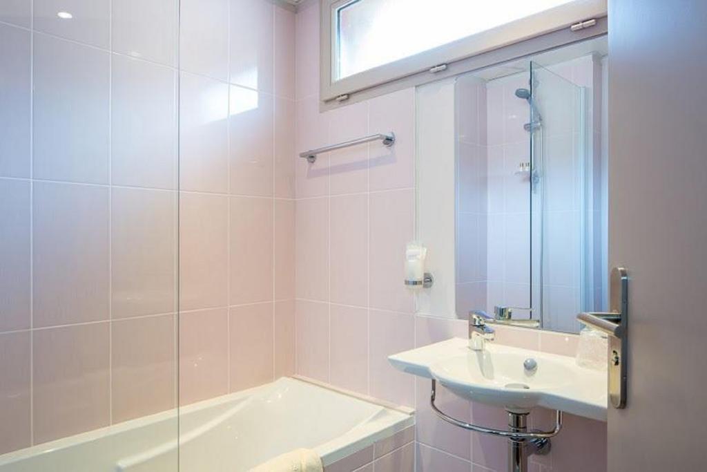 Hotel Ours Blanc - Wilson Τουλούζη Εξωτερικό φωτογραφία