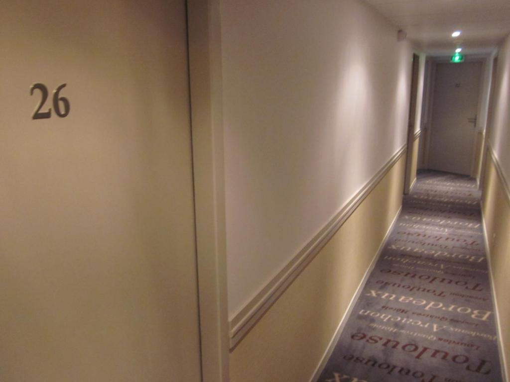 Hotel Ours Blanc - Wilson Τουλούζη Εξωτερικό φωτογραφία